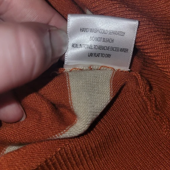 Modcloth Sweater Size 2X Orange/Cream Stripe - Picture 8 of 8